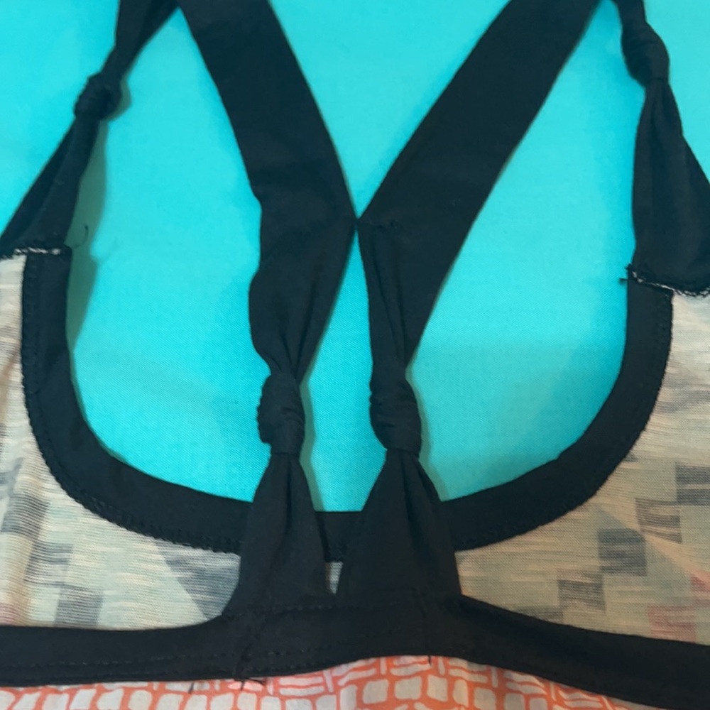 Spoiled Pattern Tank Size L - Picture 4 of 5
